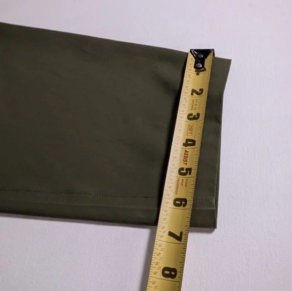 Fabletics Men The Only Pants sz 32*30 Straight Leg Olive Green Golf Performance - Picture 11 of 14